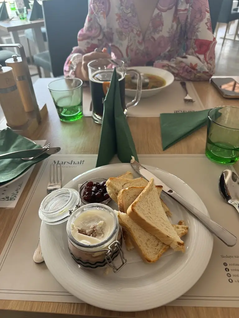 Silver Bland_Restaurant Marshall_Dolní Rychnov_review
