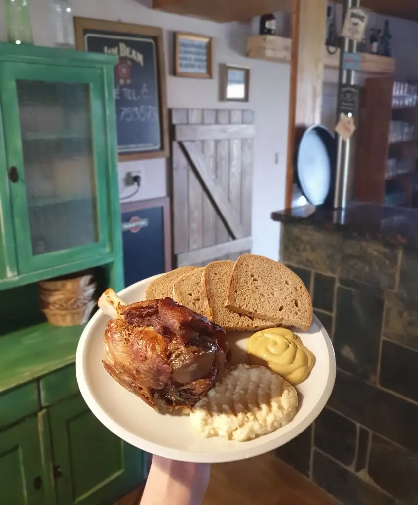 Restaurace Hotovka_Dolní Rychnov_slider_image_2