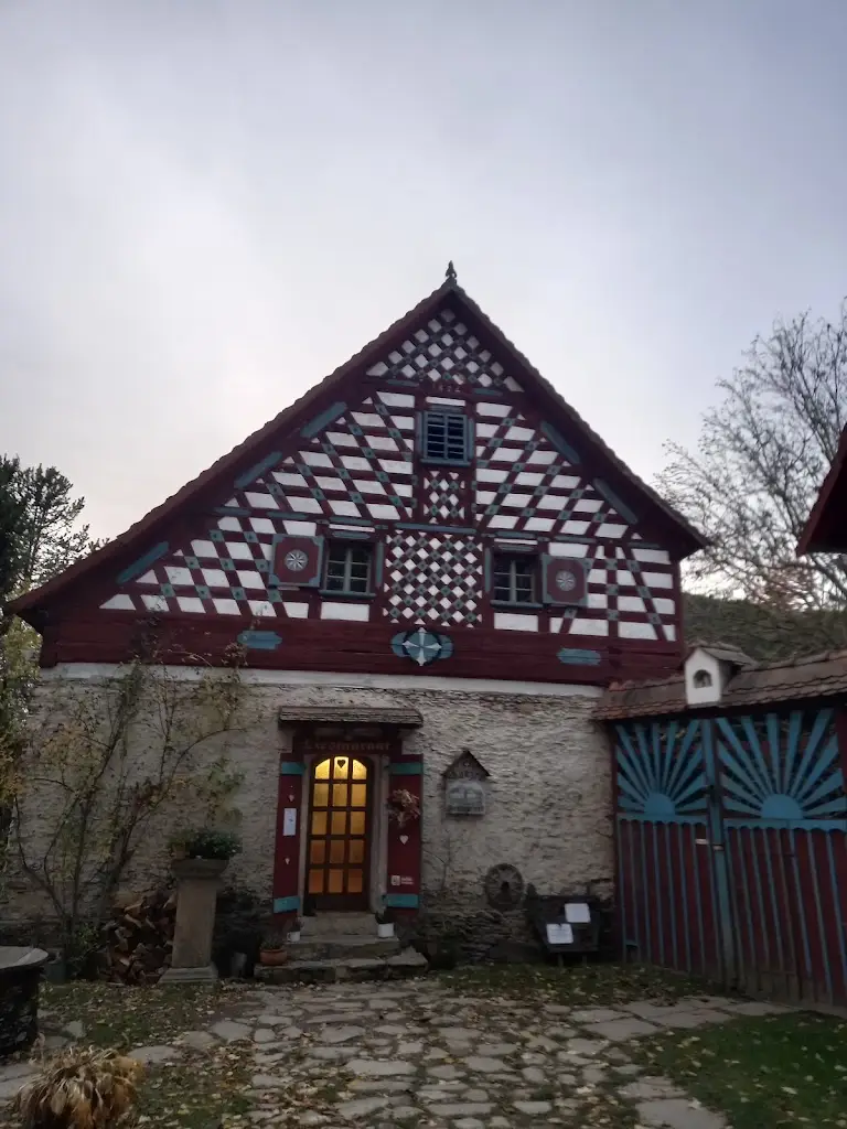 Leigh Scott_Hostinec na Doubravě_Dolní Žandov_recensione