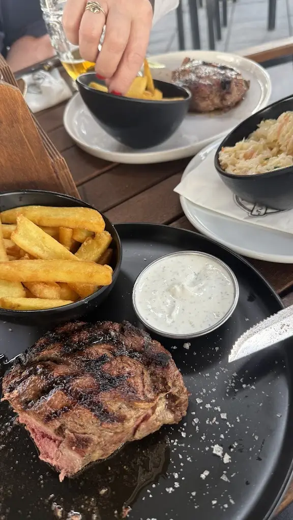 Geanina Iamandi_Stejkárna Chodov_Chodov_review