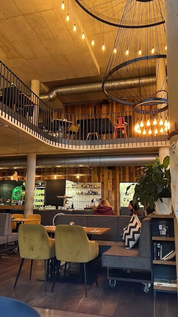 NY Veit_XL Restaurant Grill & Bar_Chodov_review