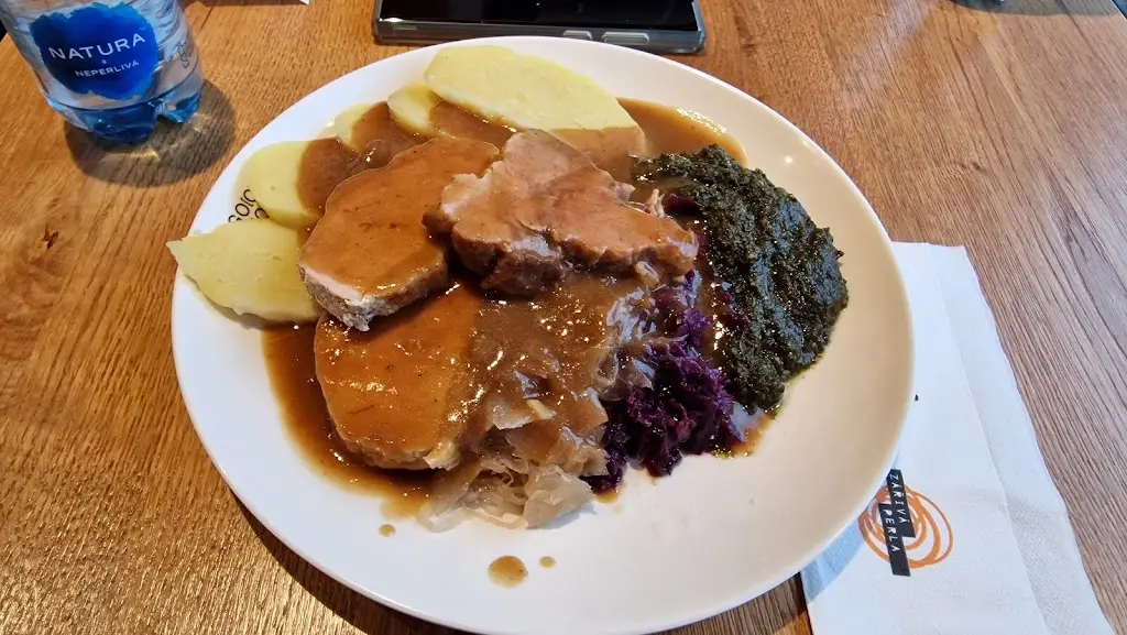 Trix L_GOOD FOOD Restaurant_Chodov_review