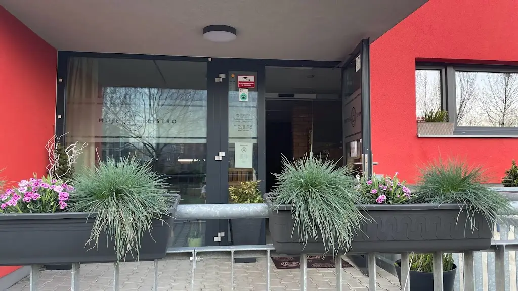 Moje Bistro restaurant in Chodov