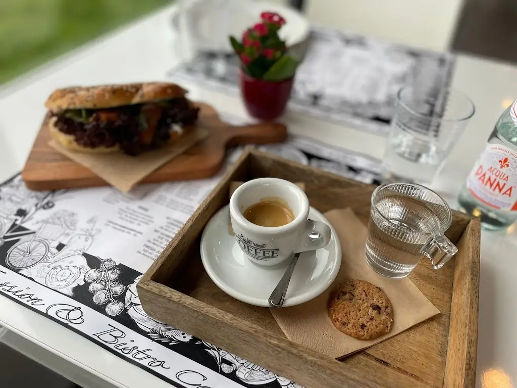 BISTRO Cafe Park 11_Chodov_slider_image_3