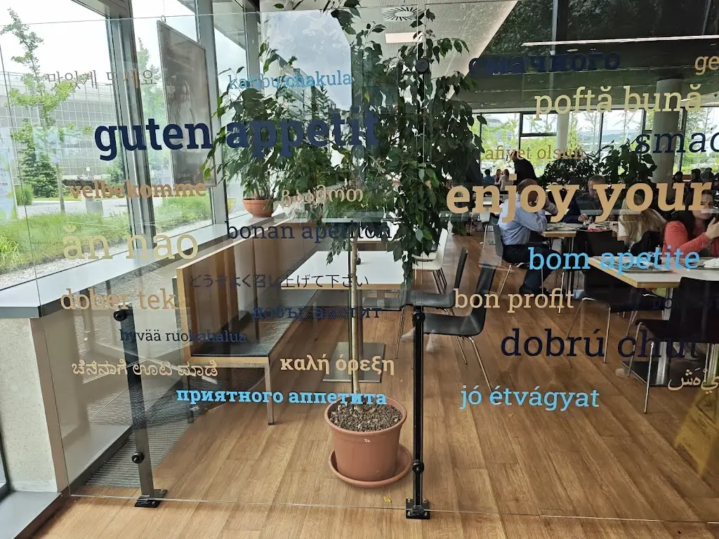 Julian_Goodlunch Chodov_Chodov_review