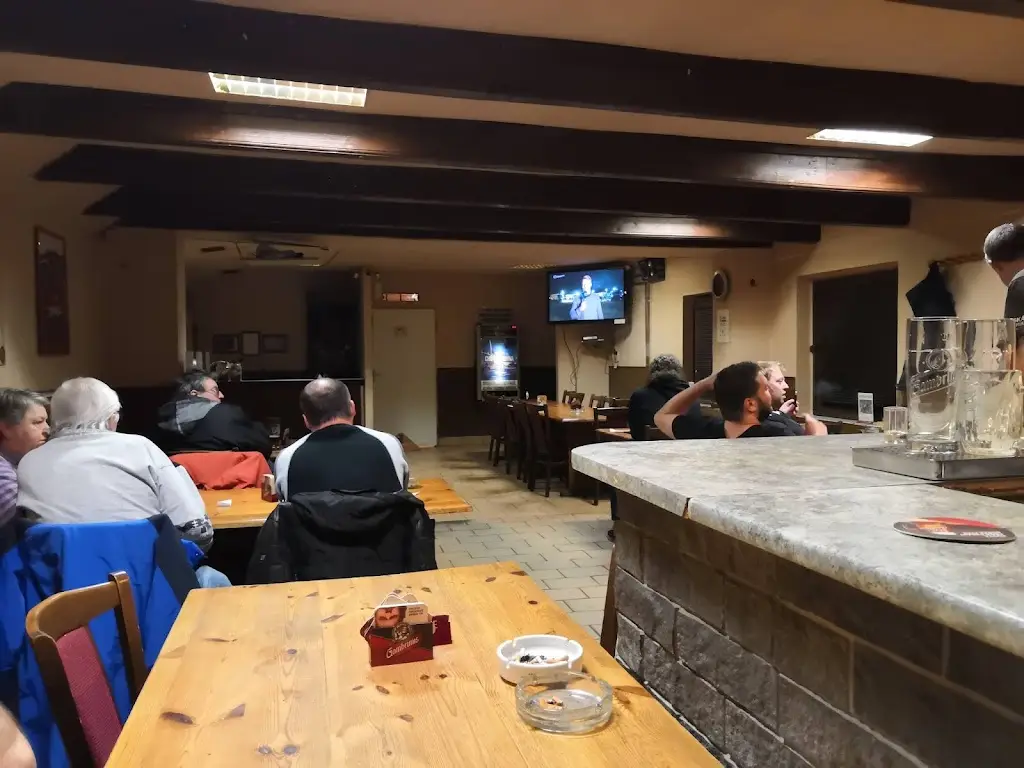 Hospůdka V Ofsajdu_Chodov_slider_image_1