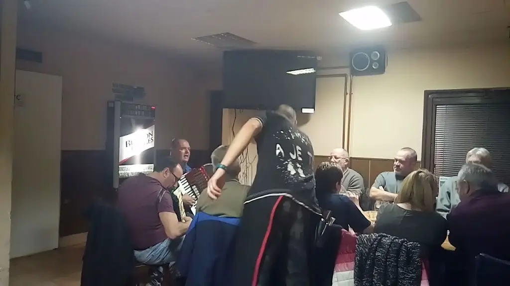 Hospůdka V Ofsajdu_Chodov_slider_image_2