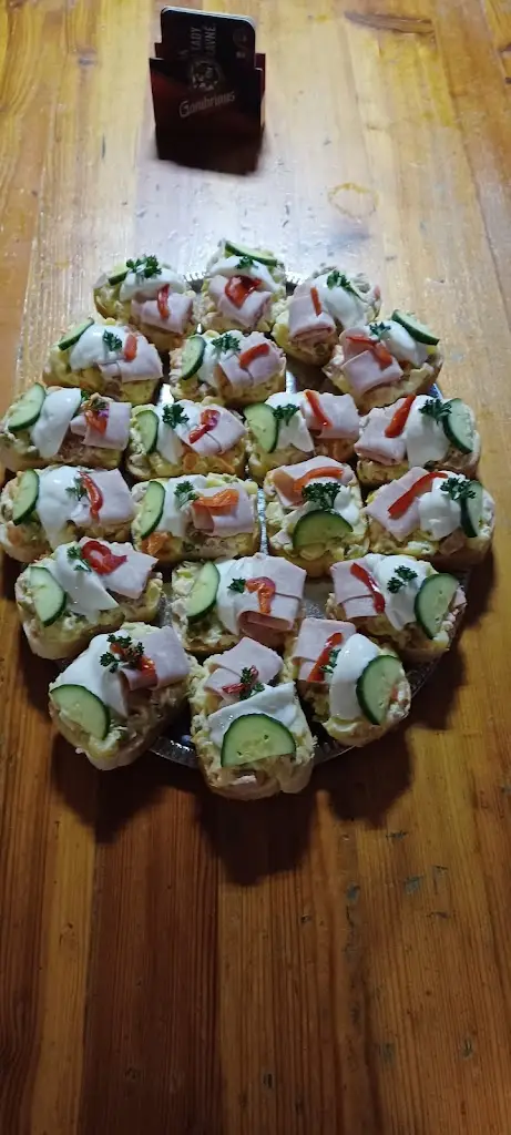 Hospůdka V Ofsajdu_Chodov_slider_image_3