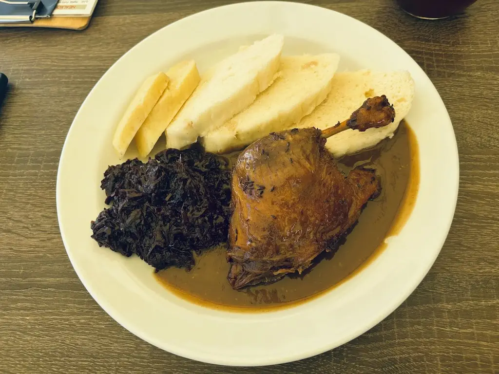 Cyntia Pethövá_Restaurace OPATOVSKÉ TERASY a FOODCRAFT jídelna_Chodov_review