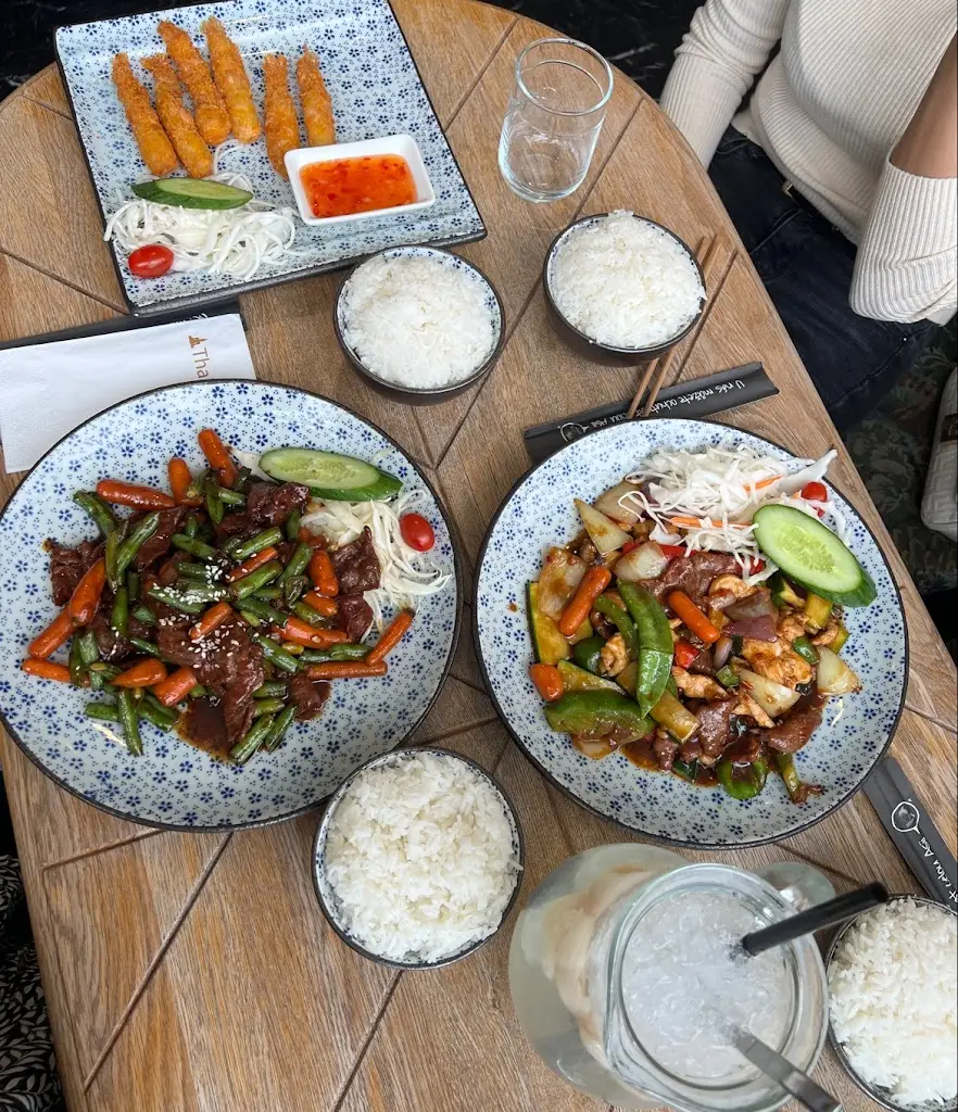 MJ G._Makakiko_Chodov_review