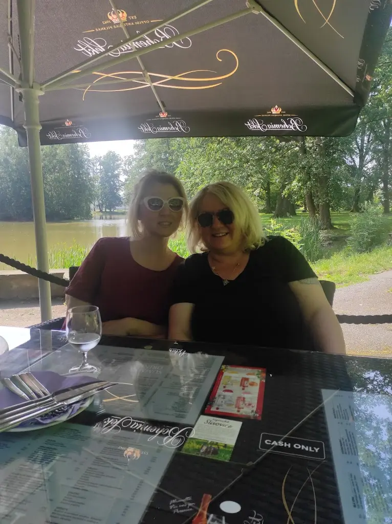 Aslihan Arikan-Zammit_Rybářská bašta_Františkovy Lázně_recensione