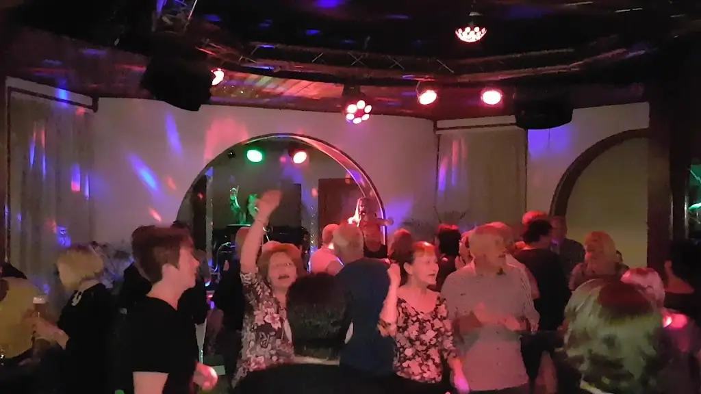 Vinárna Royal - restaurace_Františkovy Lázně_slider_image_2