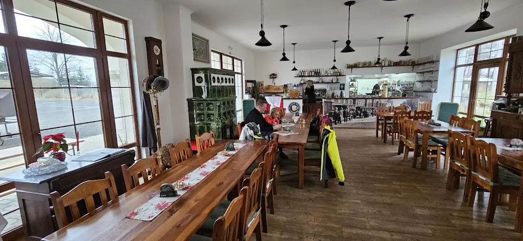 Antonín Jalovec_Krapická stodola_Františkovy Lázně_review