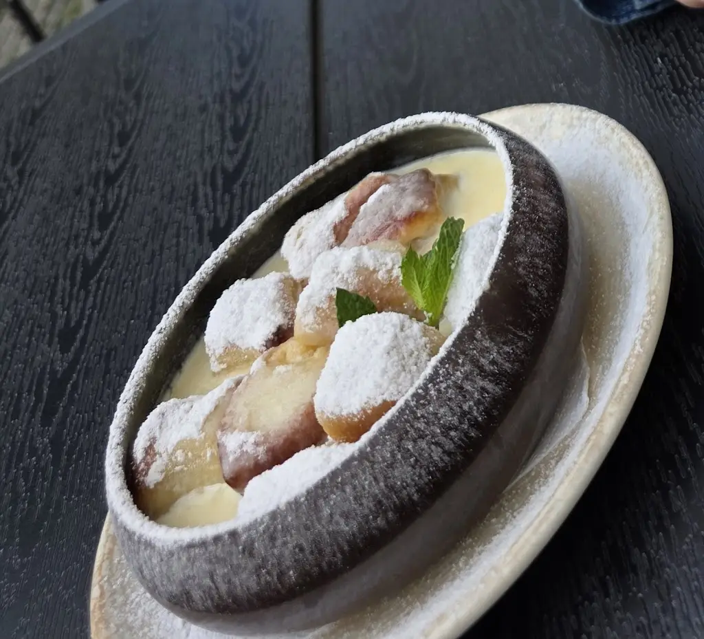 Nikol Klapalová_LOUIS' Restaurace_Františkovy Lázně_review