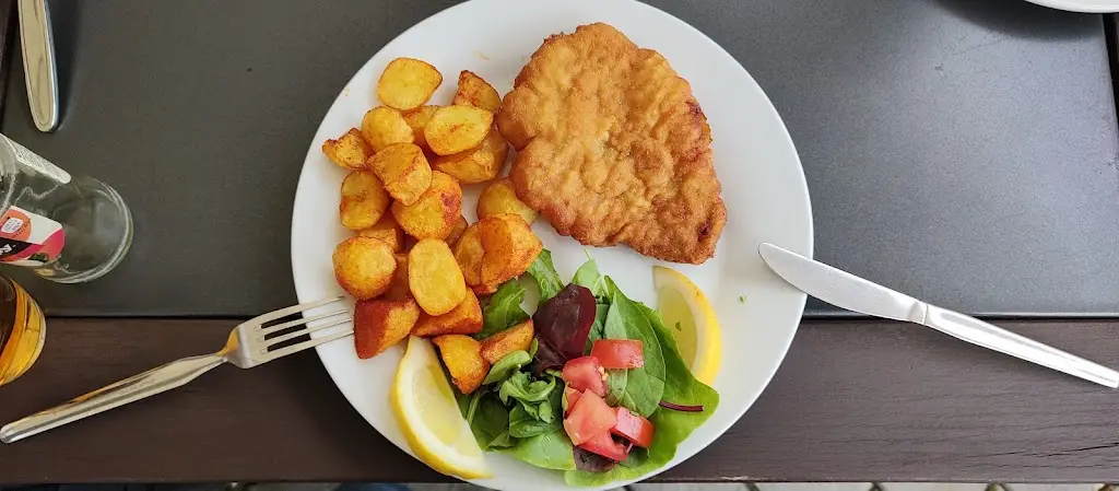 Aleksey Popov_Cafe - Restaurant 