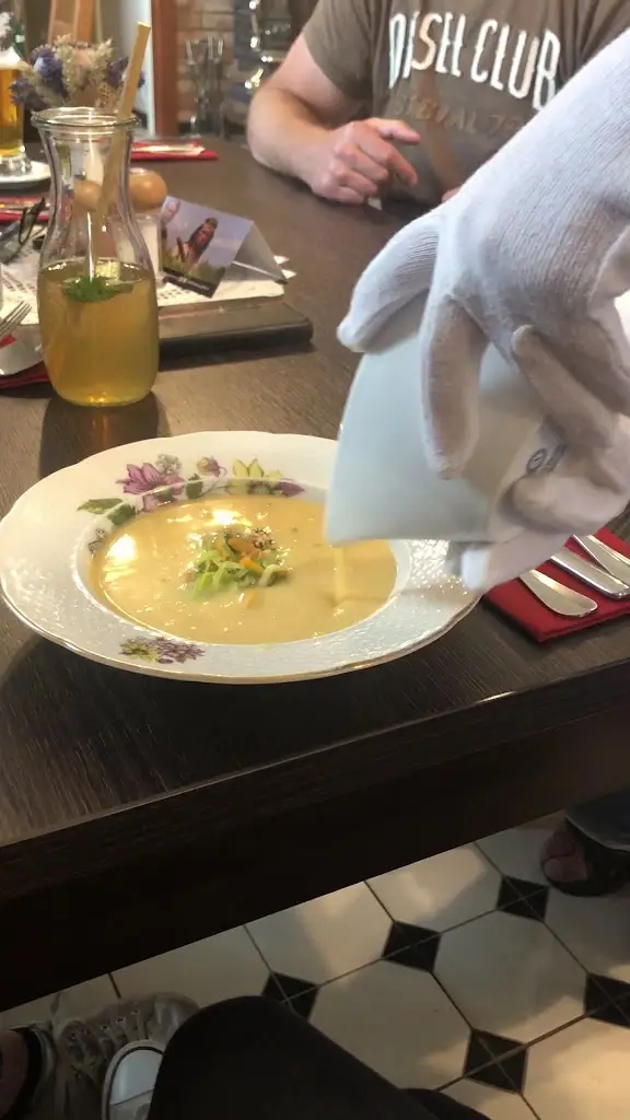 Zájezdní hostinec U Jiskrů_Čimelice_slider_image_2