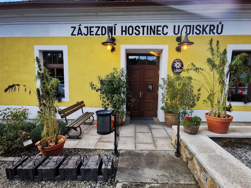 Zájezdní hostinec U Jiskrů_Čimelice_slider_image_3