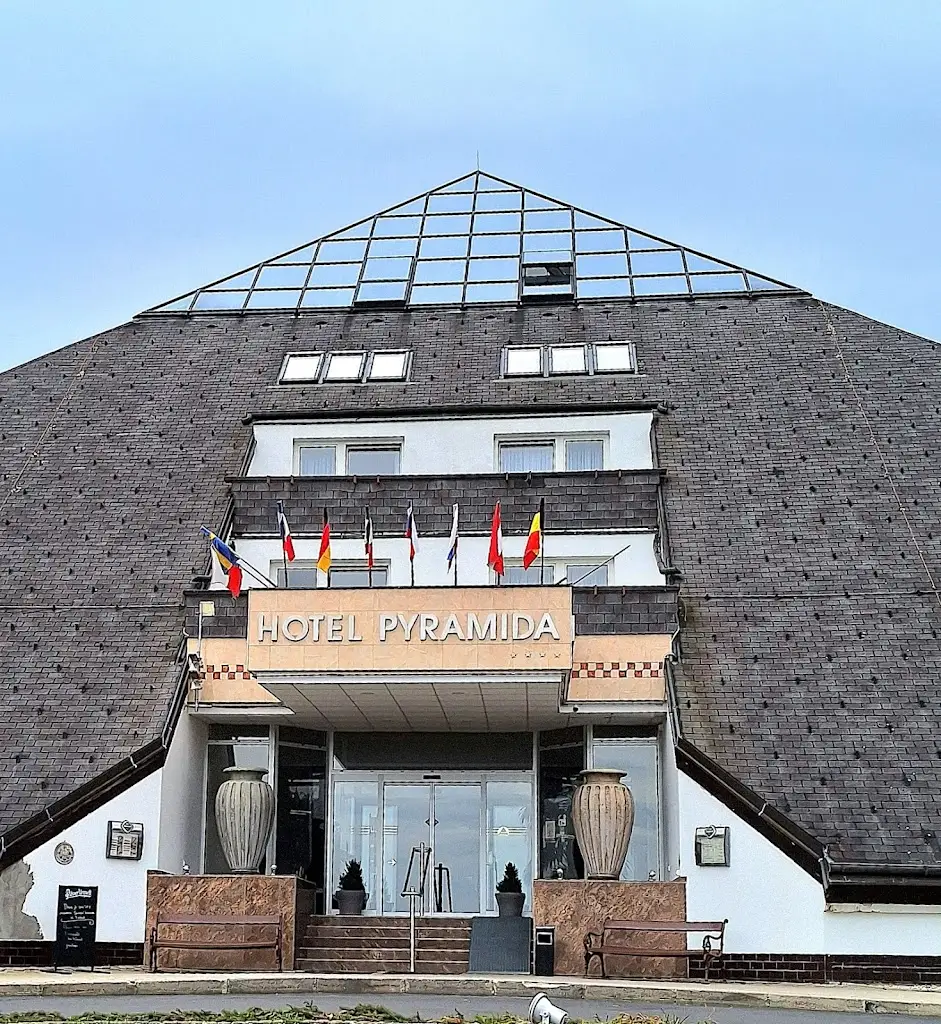 Restaurace Pyramida Františkovy Lázně_Františkovy Lázně_slider_image_1