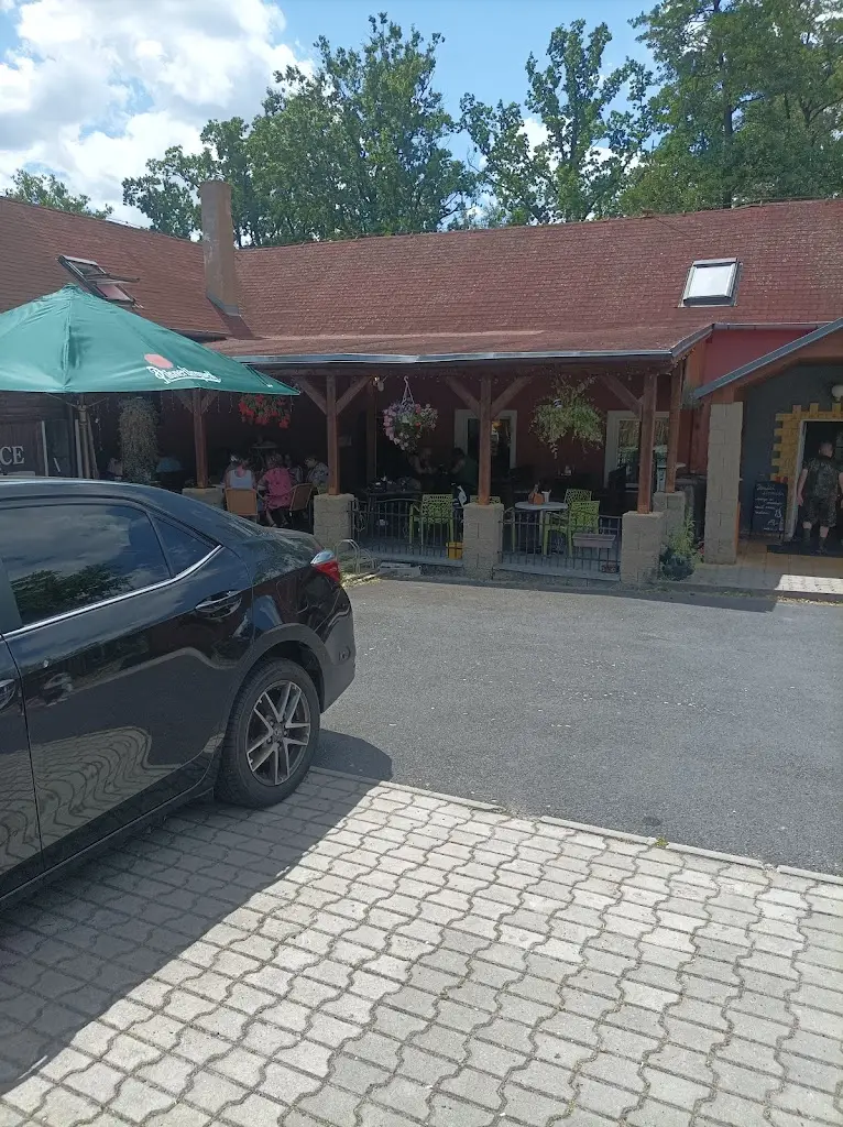 Vladimír Mašek_Restaurace Na Truhlárně_Habartov_review