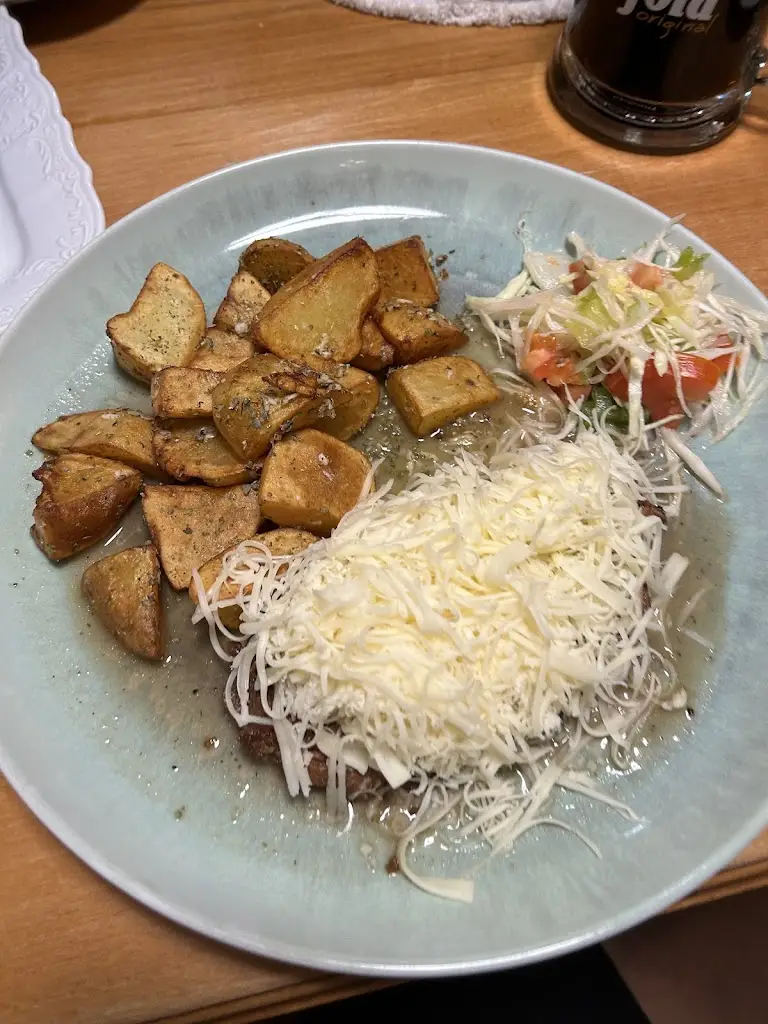 Restaurace Na Truhlárně_Habartov_slider_image_2