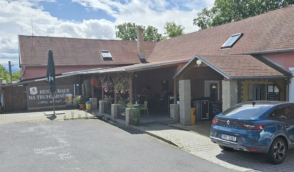 Restaurace Na Truhlárně_Habartov_slider_image_3