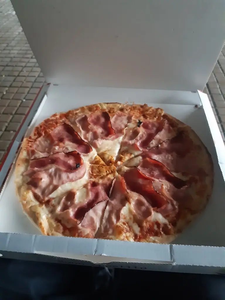 Pizérie_Čkyně_slider_image_2