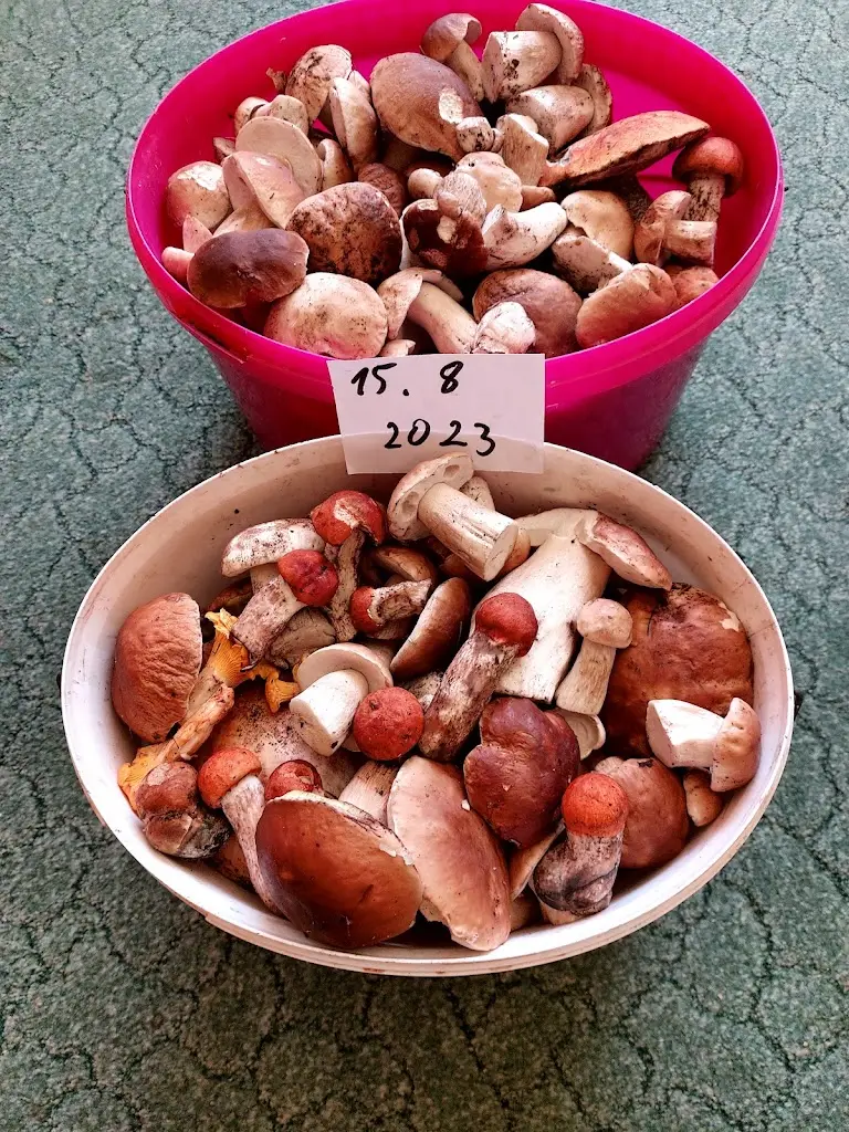 hospoda Na hřišti_Hroznětín_slider_image_2