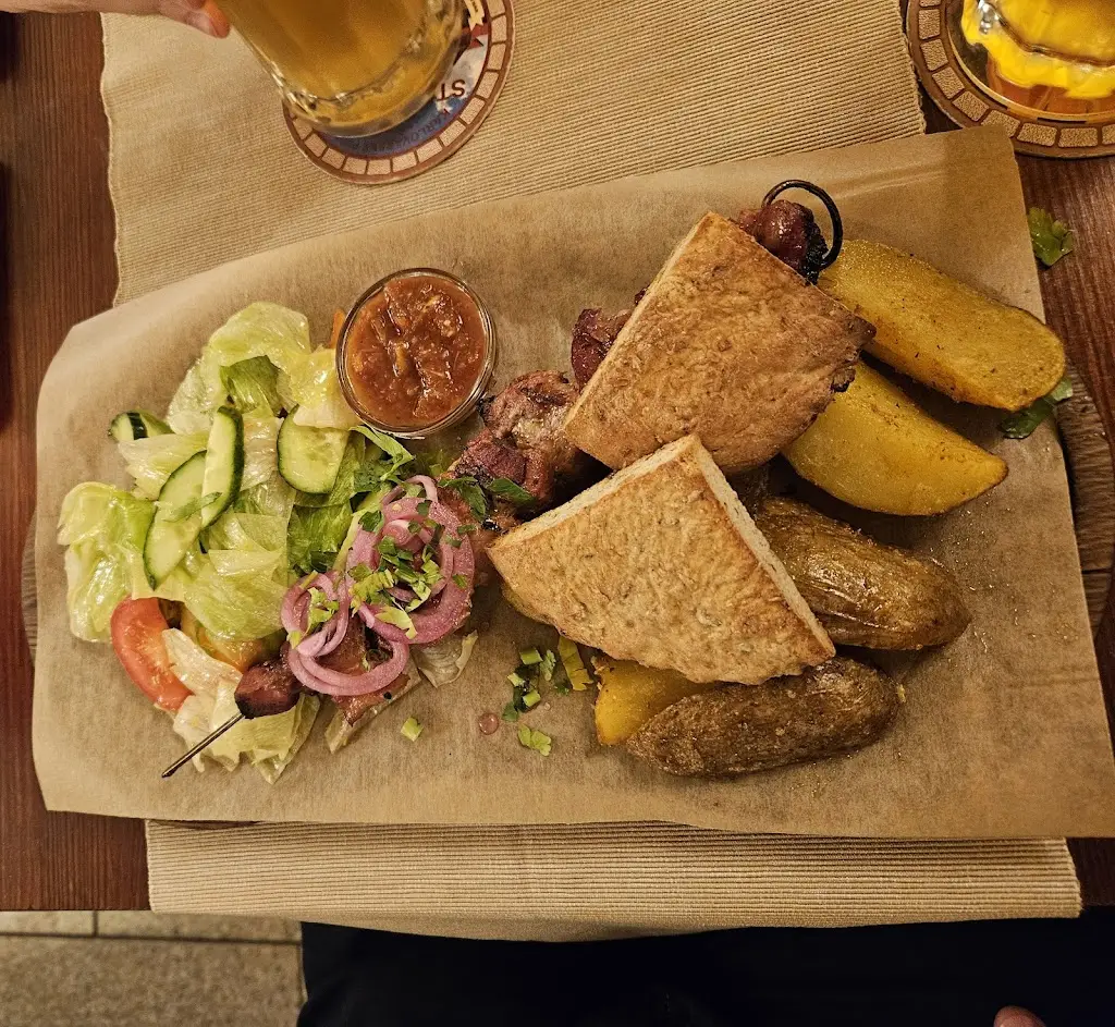 Vanja Velickov_Staroslovanská kuchyně Karlovy Vary_Karlovy Vary_review