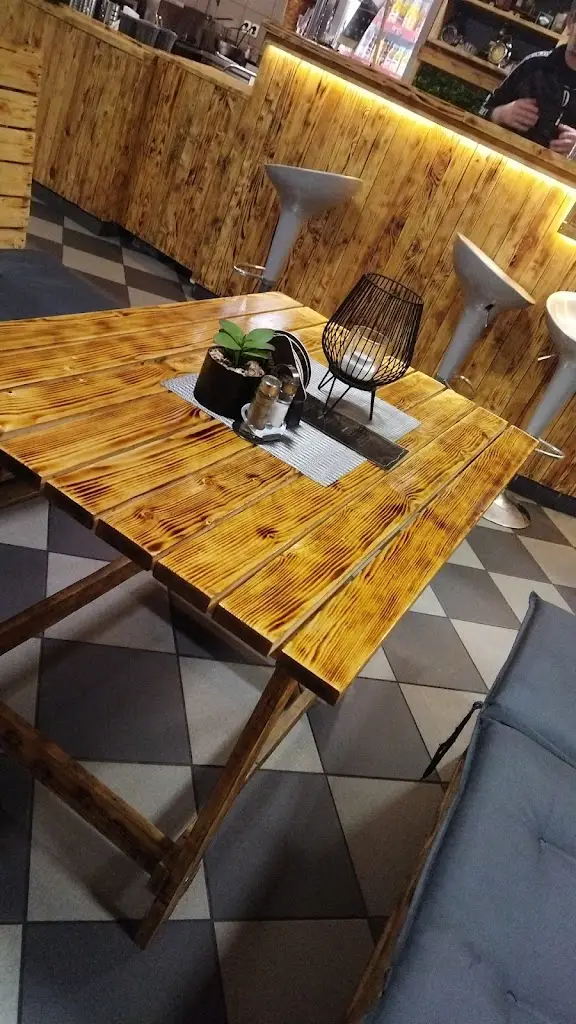 veronika sindlerova_KEBAB 21_Hranice_review