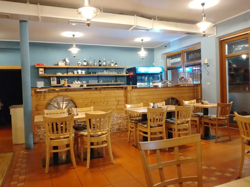 Lạc Viên Restaurant restaurant in Hranice