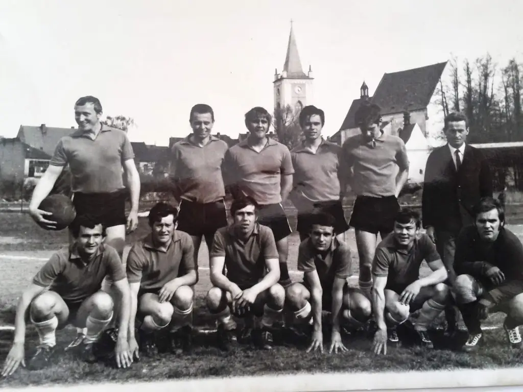 Pavel Rakovan_Občerstvení Stadion_Blatná_review