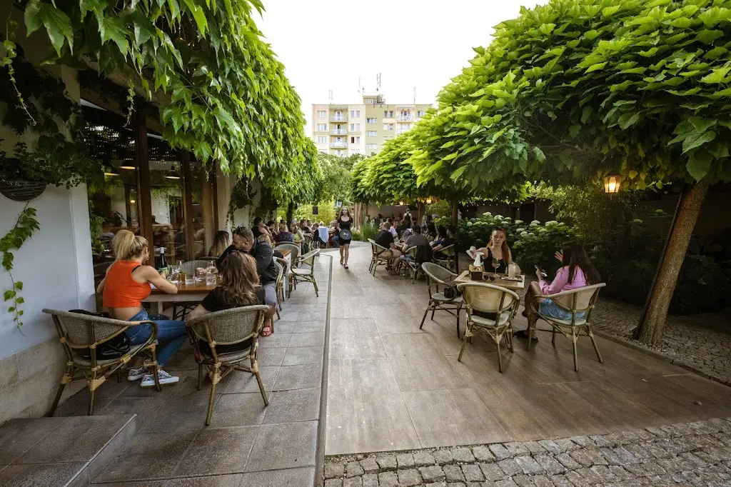 No.20 Komenského ristorante a Dačice