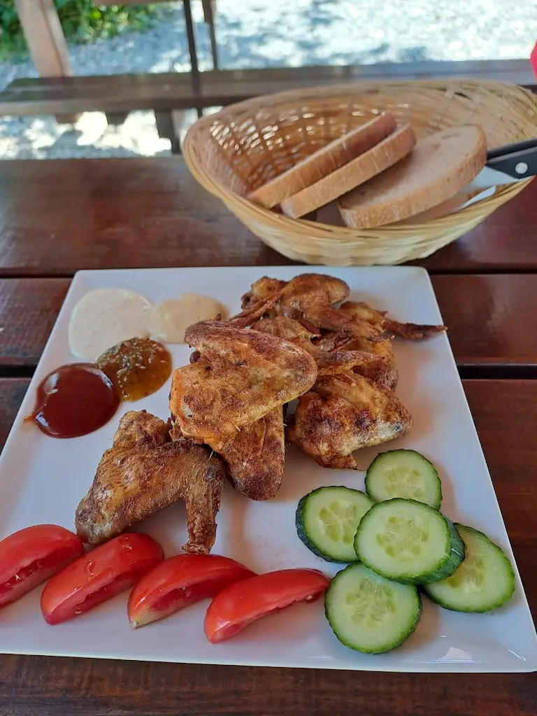 Petr Pavel_Pohostinství Na Střelnici_Hranice_review