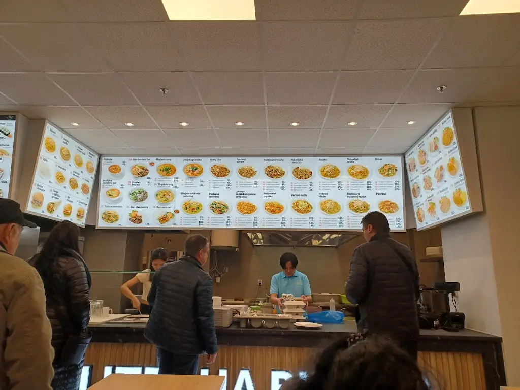 Miroslav Tola_Alitraha Bistro_Hranice_review