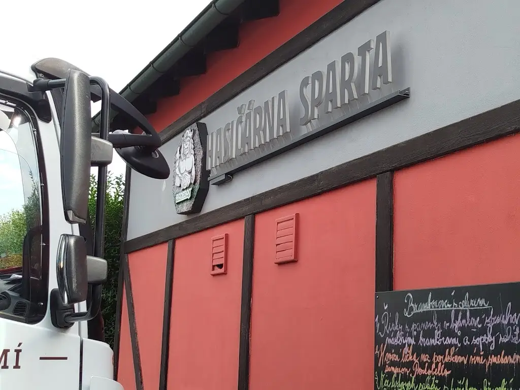 Vlasta Belásová_Hasičárna Sparta - Pepinova pizza_Hranice_recensione