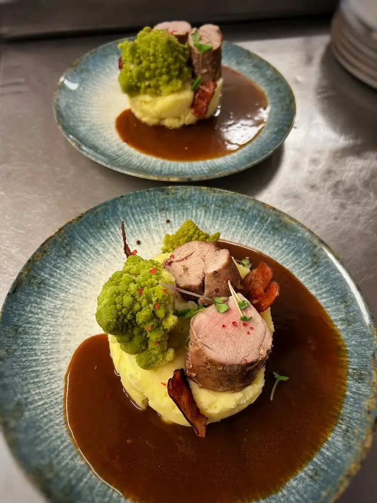 Hasičárna Sparta - Pepinova pizza_Hranice_slider_image_2