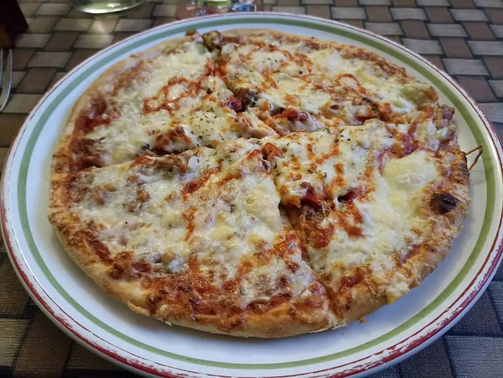 Pizza Luna_Kraslice_slider_image_3