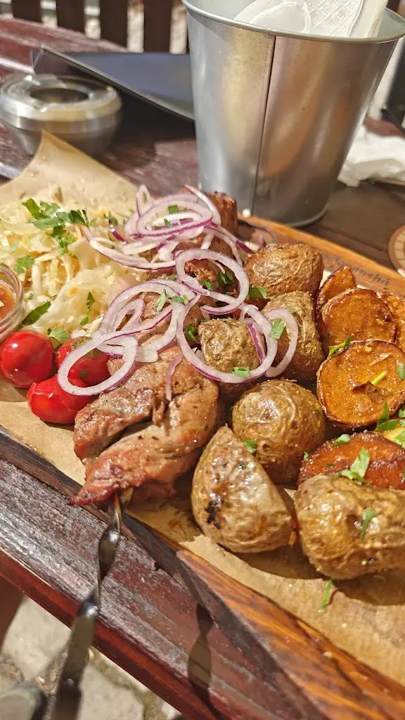 Ayman Qadri_Old Slavic Cuisine_Loket_review