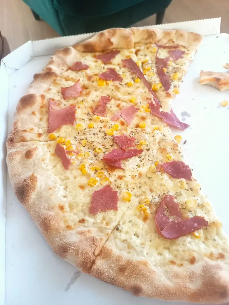 Laura Tančevová_Pizzeria Occhi Verde_Dačice_review