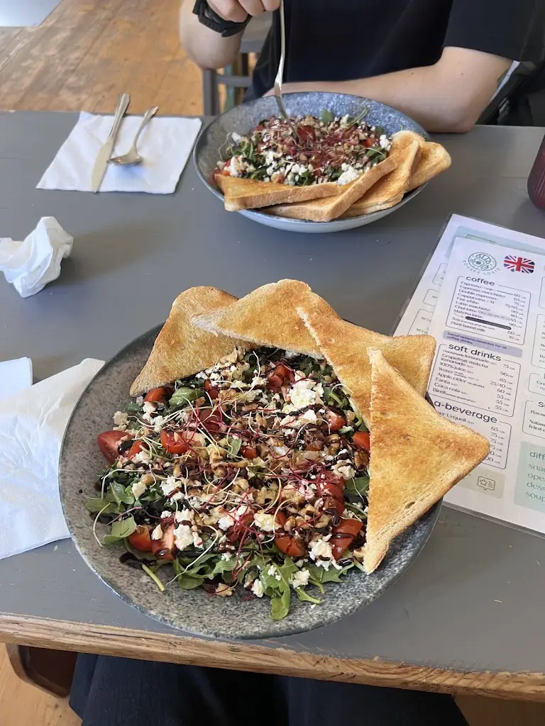 Luisa_Kousek Lokte_Loket_review