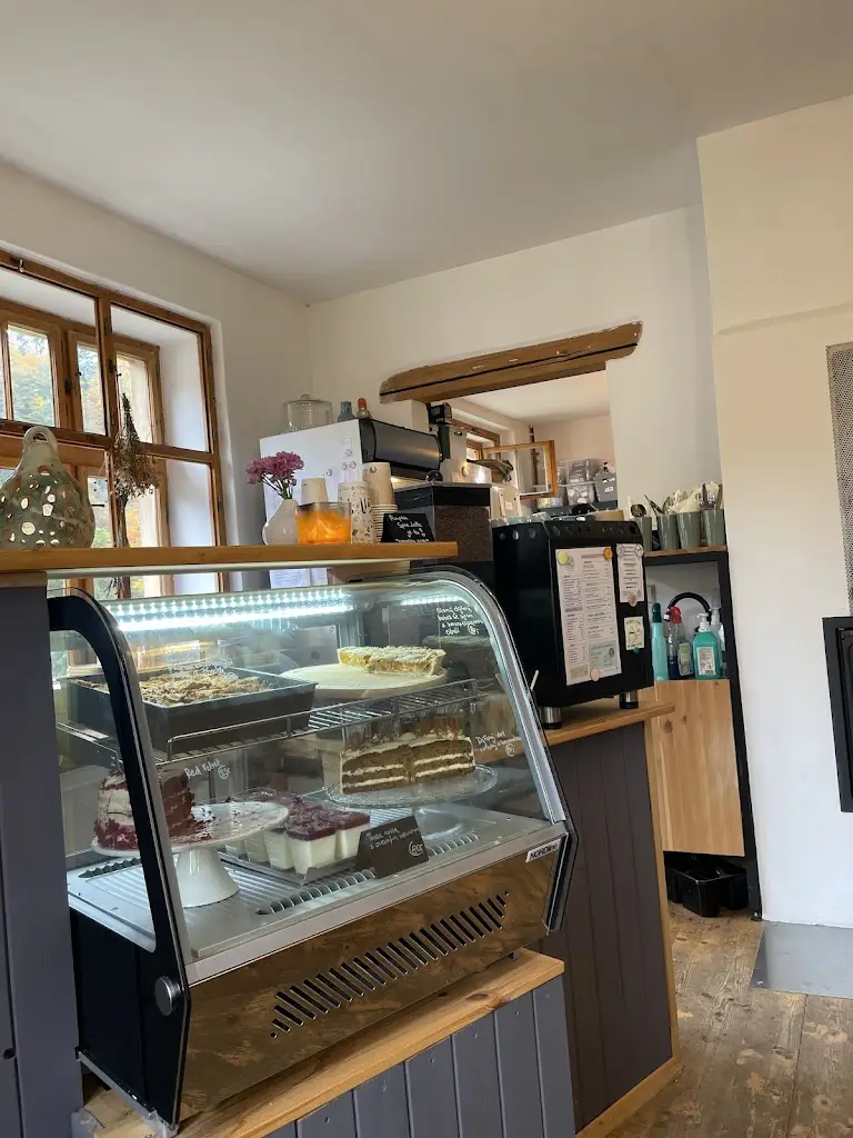 Kousek Lokte_Loket_slider_image_2