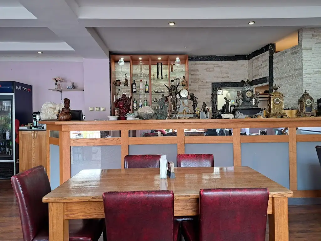Jaromir Krisica_SenViet Restaurace_Loket_review
