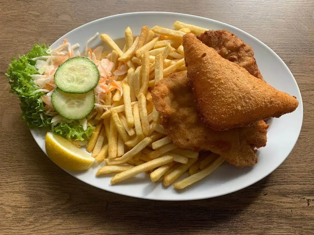 Restaurace Pod Kaštanem - Pastelákovi - Karlovy Vary_Loket_slider_image_3