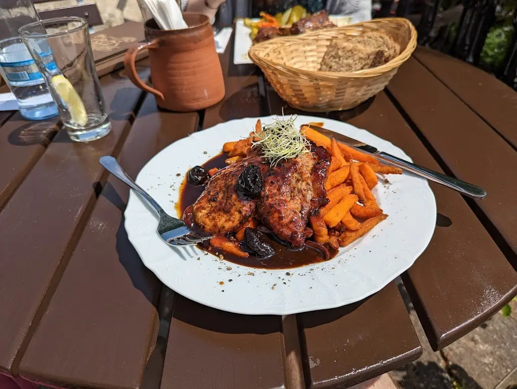 Menu_Rodinný lihovar a restaurace U Bílého koně_Loket_image_5