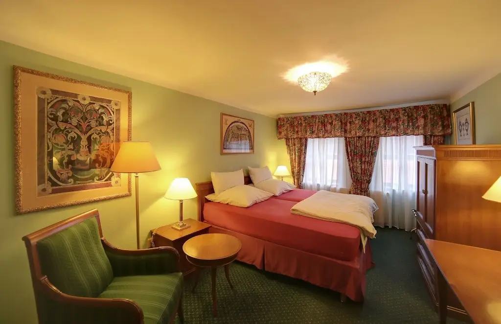 Pension Masonic House_Loket_slider_image_3