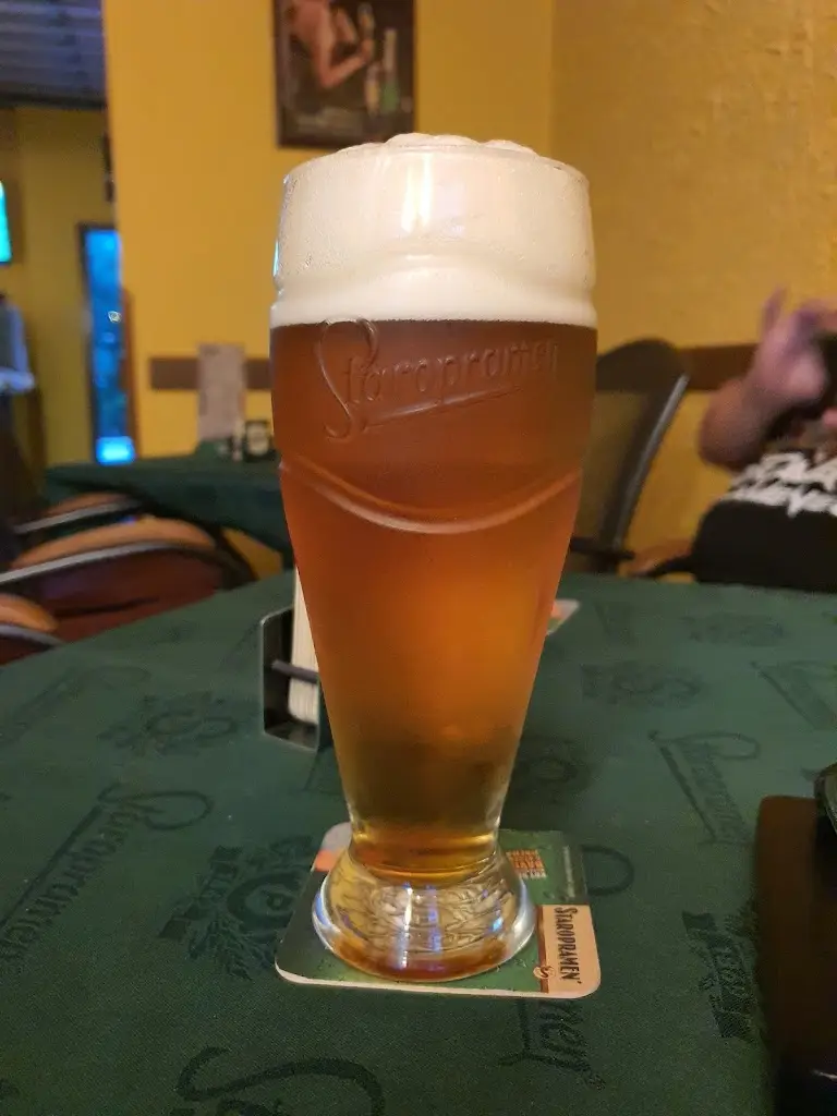 Roman Mohyla_bar Diana_Loket_review