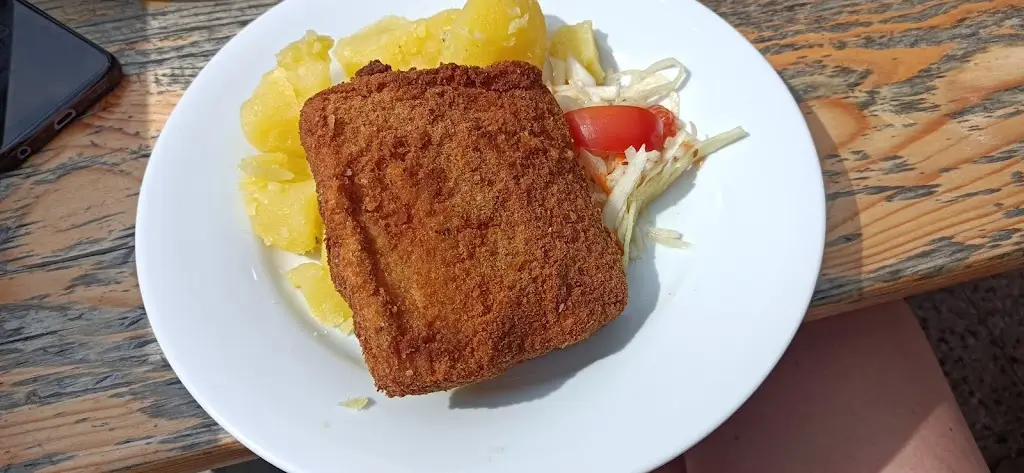 Kristýna Vacardová_Restaurace Můstky_Lomnice_review