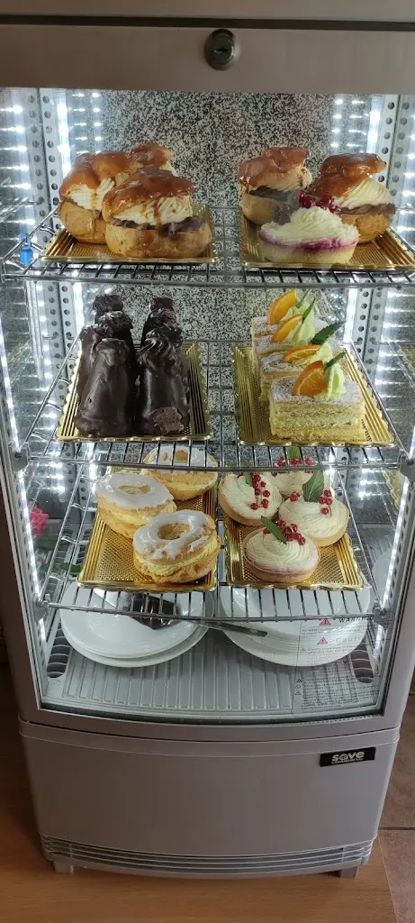 Monika Souckova_Kavárna_Lázně Kynžvart_review