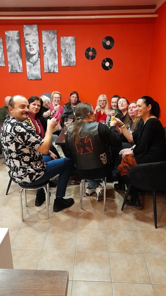 Jiřina Čápová_Rock 'n' Roll Café u Suchánků_Lázně Kynžvart_review