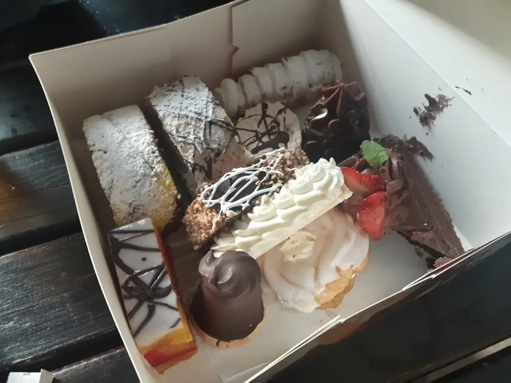 Menu_Bar Bernard_Nová Role_image_4